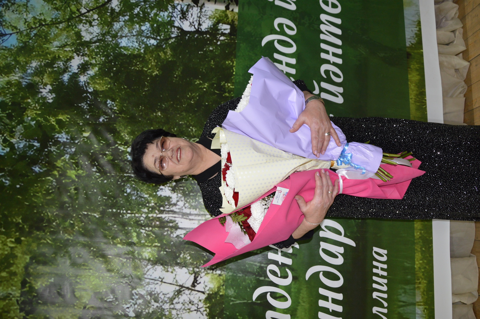 Һәр бер шиғыры йырлай