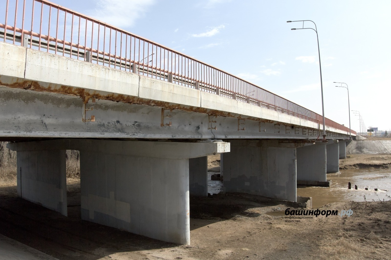 В Башкирии по нацпроекту отремонтируют 200 дорог и 15 мостов