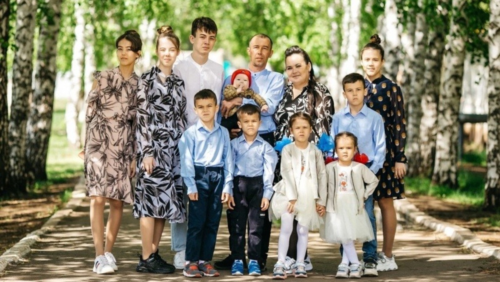 Глава Башкирии познакомил жителей с «Матерью-героиней», воспитывающей 11 детей