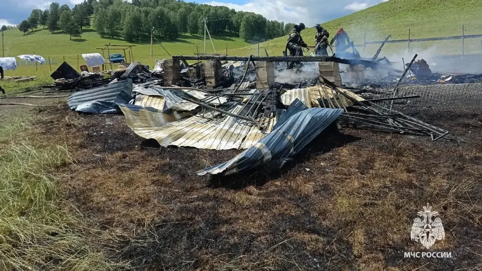 В Башкирии сообщили причину пожара с гибелью троих детей