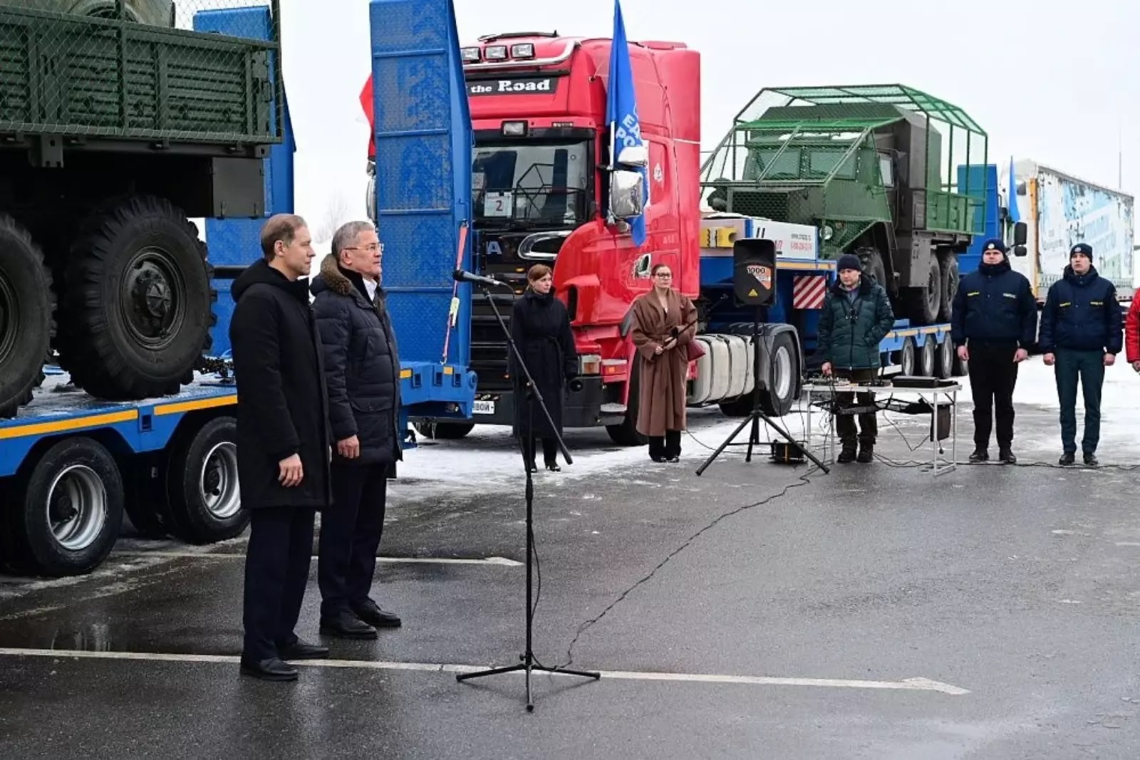 Денис Мантуров и Радий Хабиров отправили гумконвой на СВО