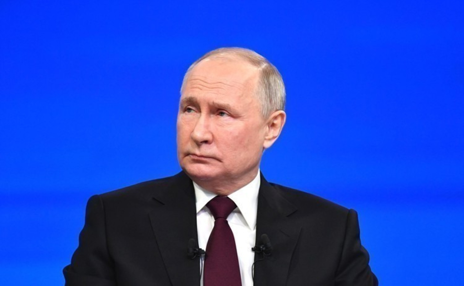 Владимир Путин сдал документы в ЦИК для регистрации кандидатом в президенты