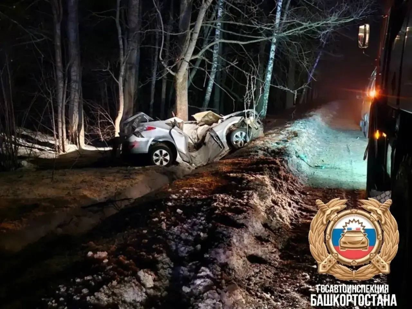 В Башкирии водитель не справился с управлением и совершил тяжелое ДТП