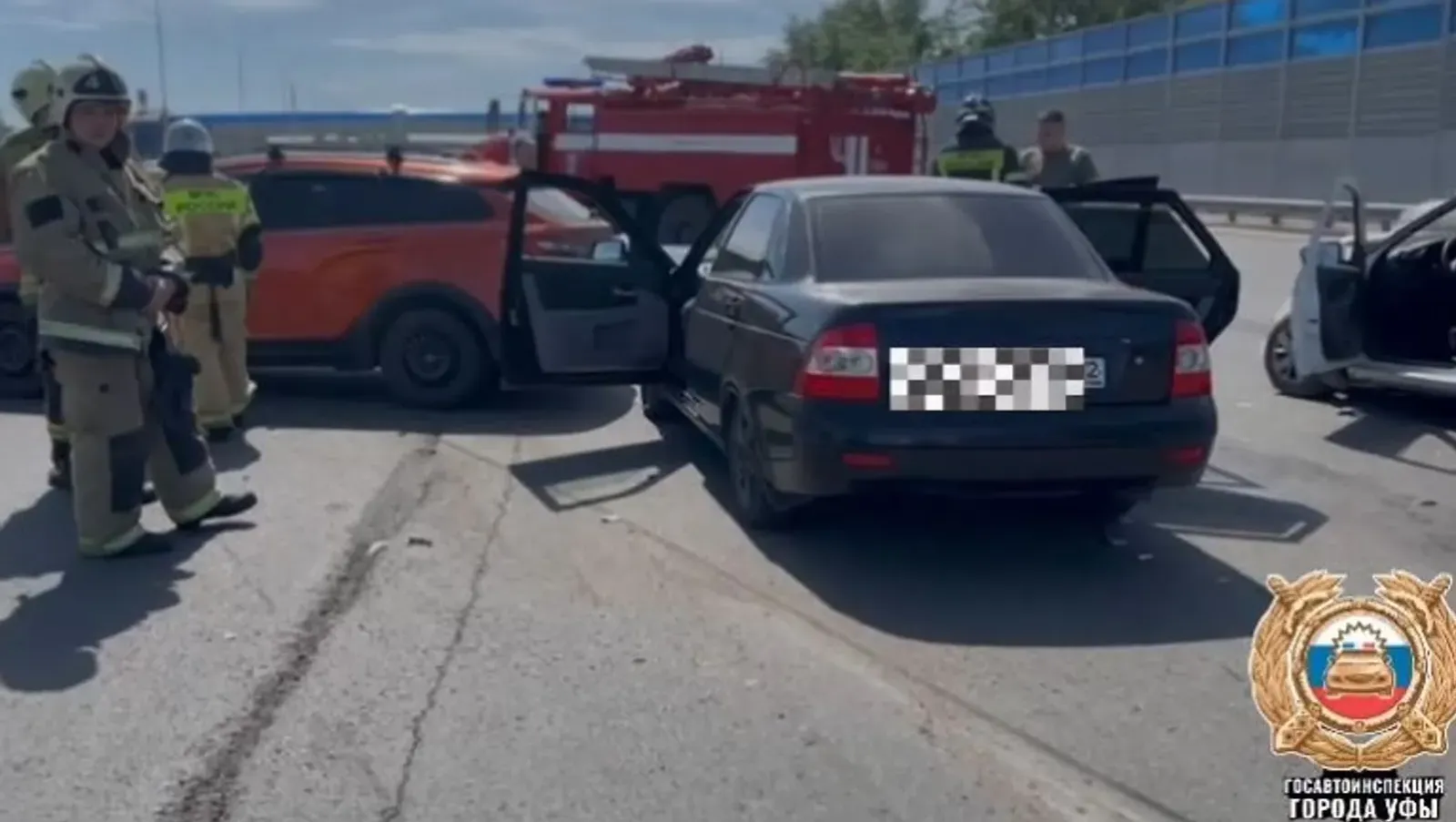 В Уфе на Бельском мосту в ДТП «встретились» три «Лады»