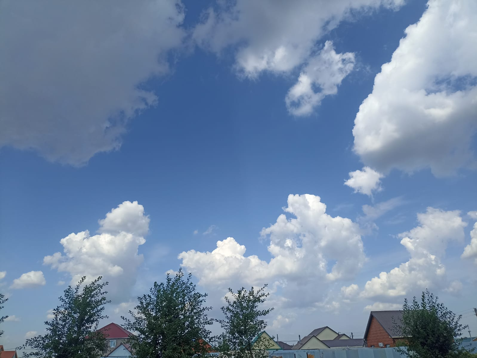 Жителей Башкирии предупредили о шквалистом ветре