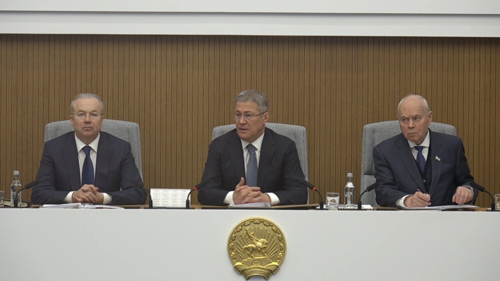 Радий Хәбиров республика мәҙәниәт министрының ҡулға алыныуына фекерен белдерҙе