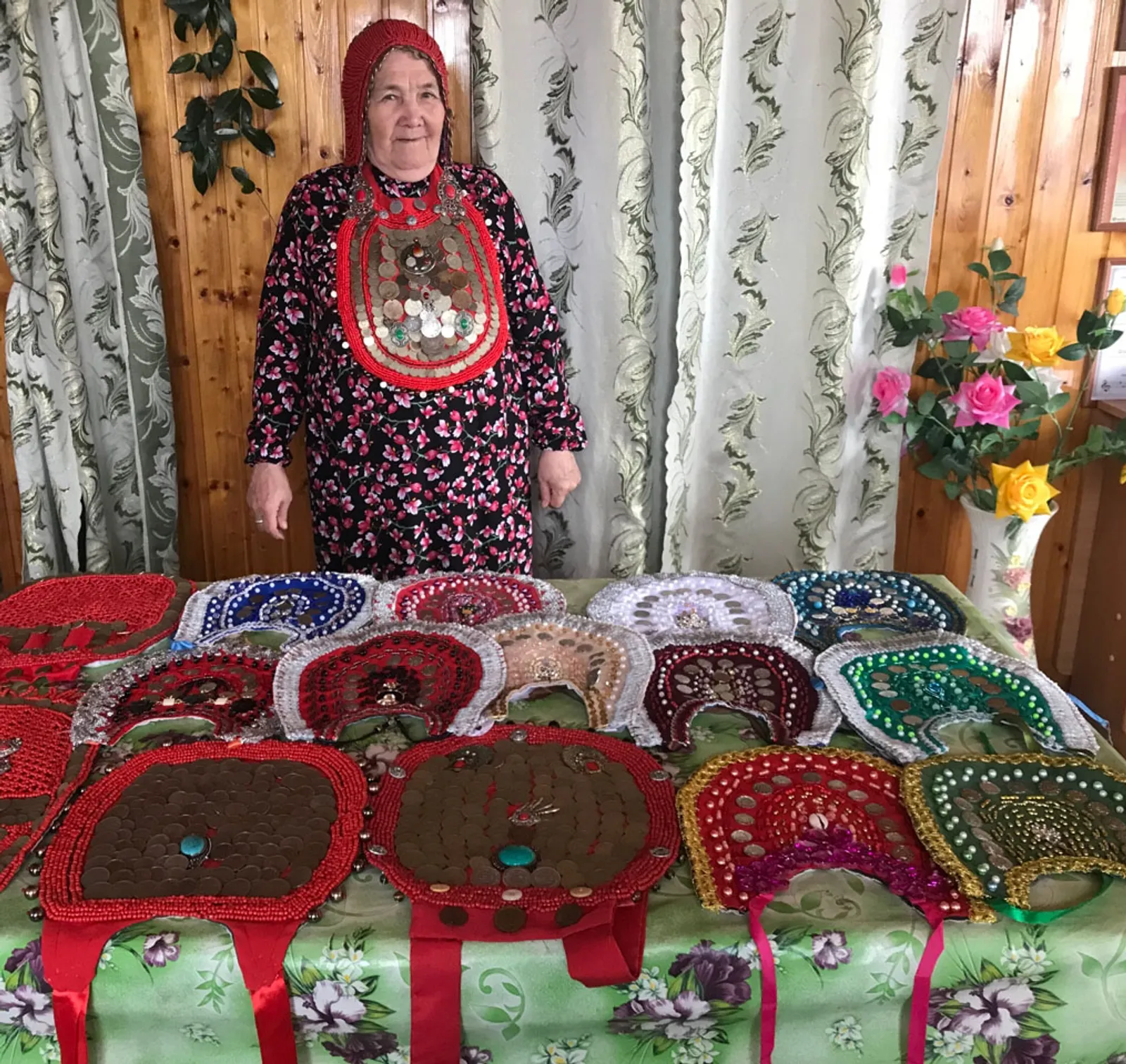 Изгелек өләшеп йәшәй